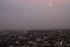Israel: Sebuah Roket...