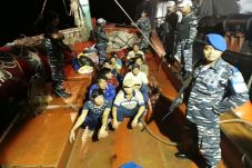 TNI AL Tangkap Kapal...