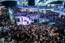 12 Artis Semarakkan...
