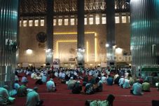 Imbauan Salat Berjamaah,...