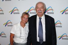Mervyn Rose, Legenda...