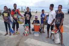 Jadikan Raja Ampat Beranda...