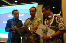 Genjot Pendapatan, Bank...