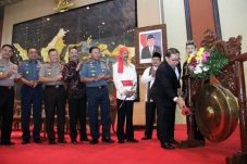 Fadli Zon Membuka Silaturahmi...