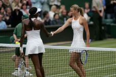 Tambah Tua Sharapova...