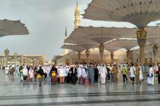 Masjid Nabawi Mulai...