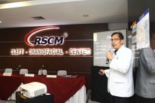 RSCM dan FKUI Buka Fasilitas...