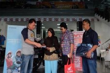 Pertama Kali Astra Motor...