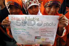 Pemimpin Dunia Diminta...