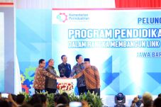 Grup Astra: Keunggulan...