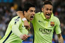 Luis Suarez Minta Neymar...