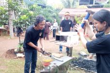 Menengok Cara Pembuatan...