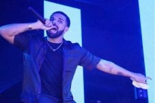 Waduh, Drake Pacari...