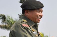 Mantan Pangdam IV/Diponegoro...
