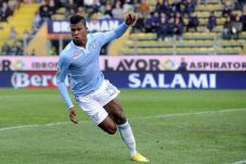 Napoli Tawar Bomber...