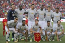 Manchester United Petik...
