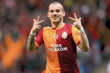 Wesley Sneijder Gabung...