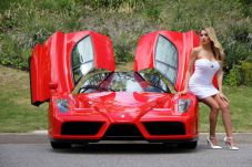 Beli Ferrari Kini Dapat...