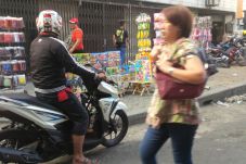 Trotoar di Jakarta Barat...
