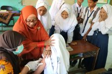 Imunisasi Campak-Rubella...