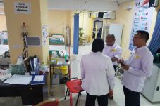 KKHI Rawat 11 Jamaah,...