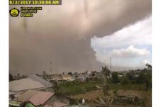 Erupsi Hebat, Gunung...