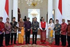 Temui Jokowi di Istana,...