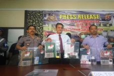 Polda Banten Bongkar...