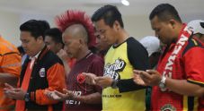 Menpora Ingin Suporter...