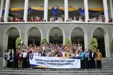 Forum Guru Besar Indonesia,...