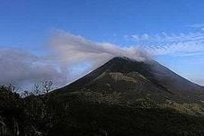 Gunung Karangetang dan...
