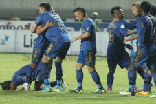 Skuat Persib Diminta...