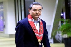 China Desak Korut Patuhi...