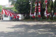 Istana Mulai Berhias...
