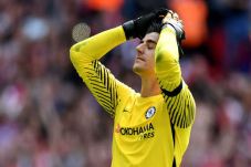 Bela Courtois, Conte...