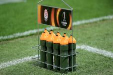 UEFA Berencana Terapkan...