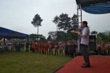 HT Bagikan 500 Paket...