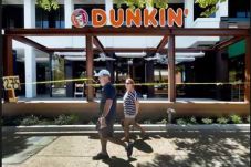 Dunkin Donuts Mulai...
