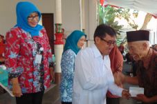 200 Rumah Tak Layak...