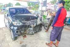 Mobil Kades Laga Kambing...