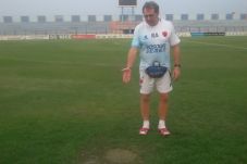 Rumput Markas Persela...