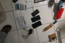 Densus 88 dan Polda...