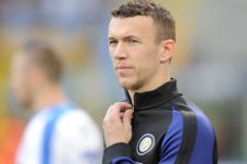 Perisic Mau Bertahan,...