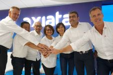 XL Axiata Rombak Jajaran...
