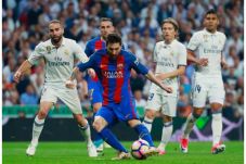 Main di Kandang, Madrid...