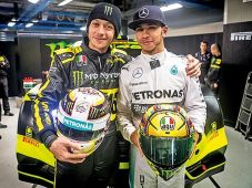 Hamilton Ingin Timba...