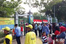 Terlambat Datang, PNS...