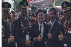 Gelandang Persib Hadiri...