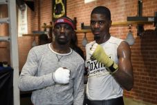 Crawford Dijagokan Hentikan...