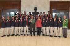 Panglima TNI kepada...